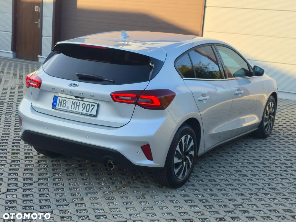 Ford Focus 1.5 EcoBlue Start-Stopp-System TITANIUM - 19