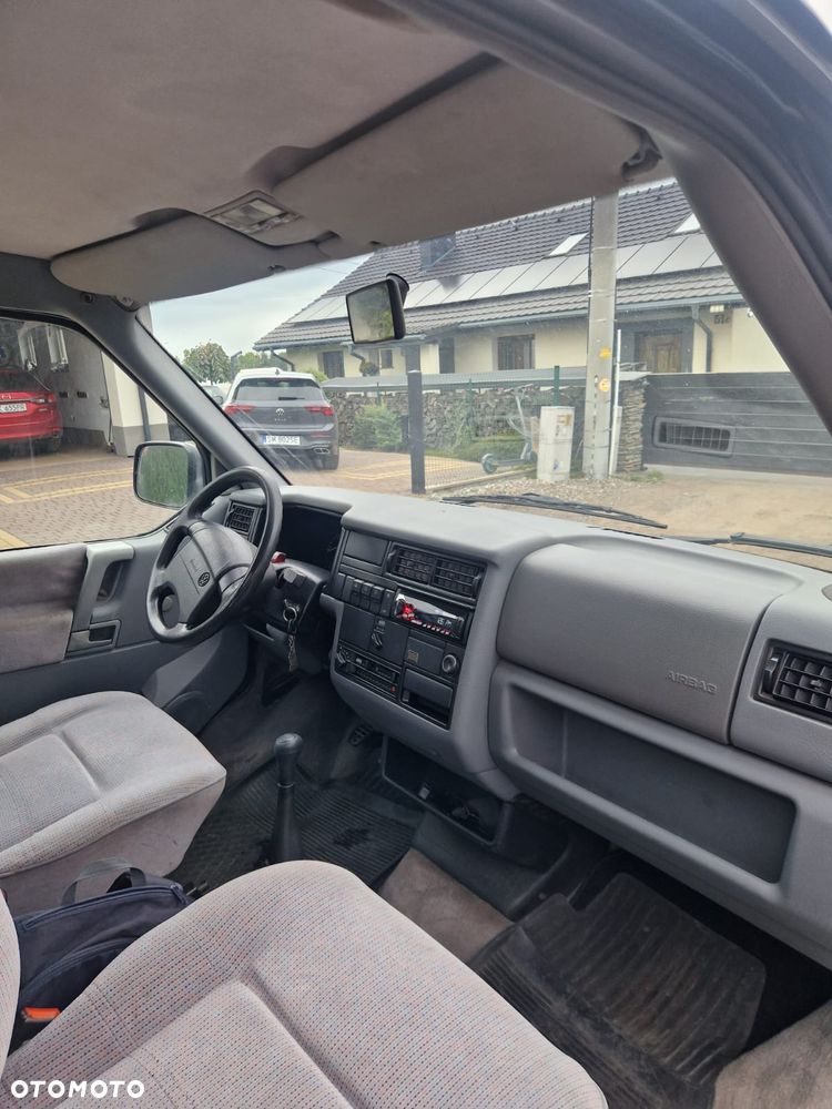 Volkswagen Multivan Standard - 27