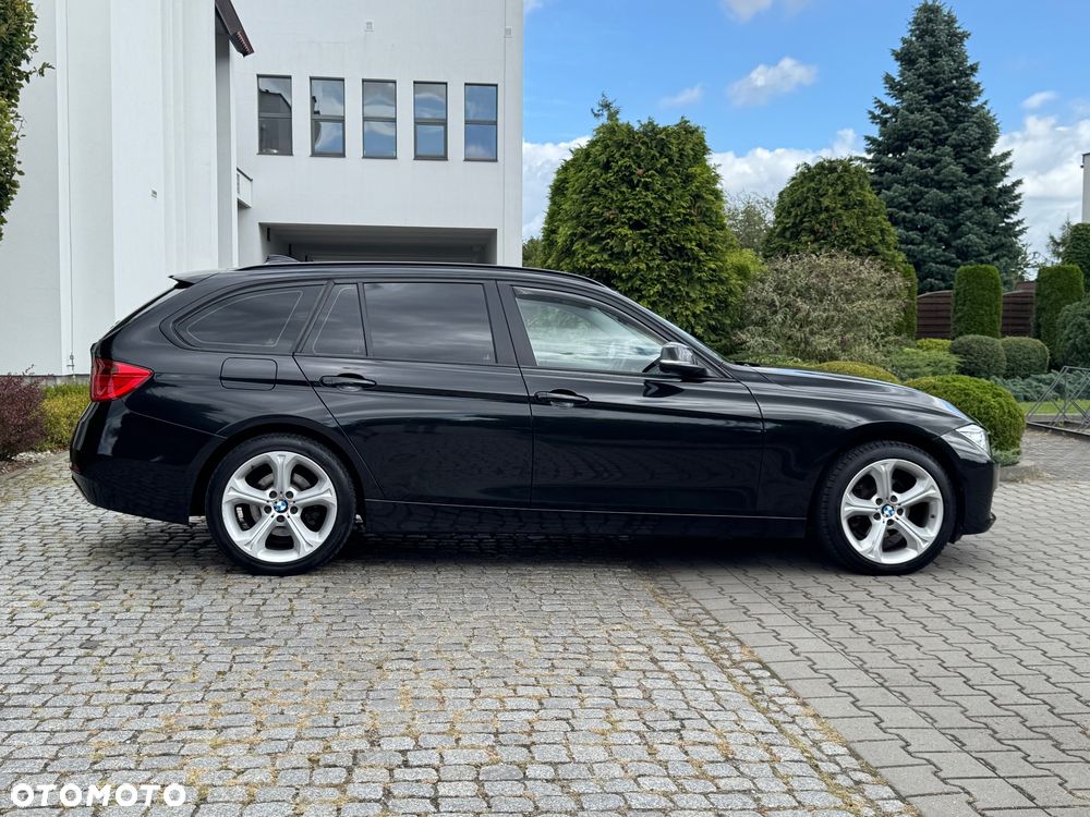 BMW Seria 3 318d xDrive - 32