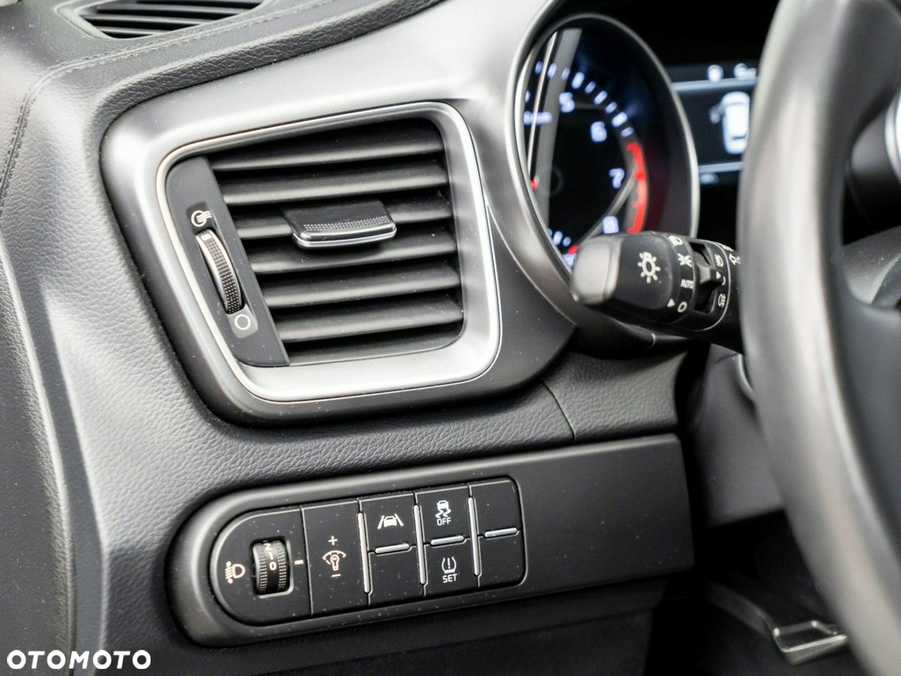 Kia Ceed 1.5 T-GDI M DCT - 19