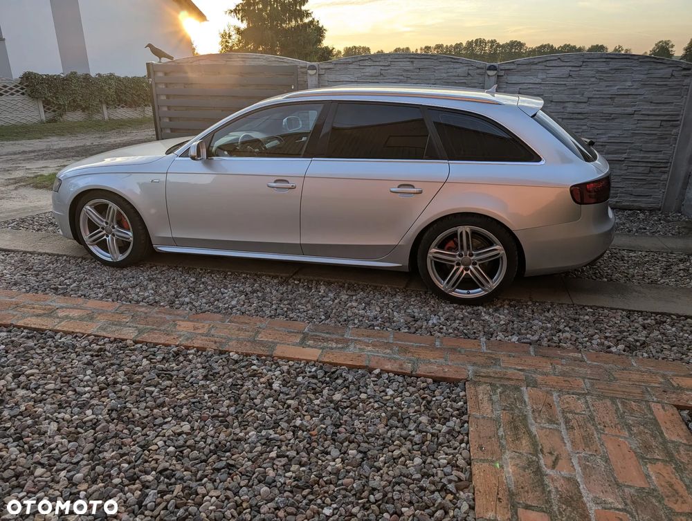 Audi A4 Avant - 10