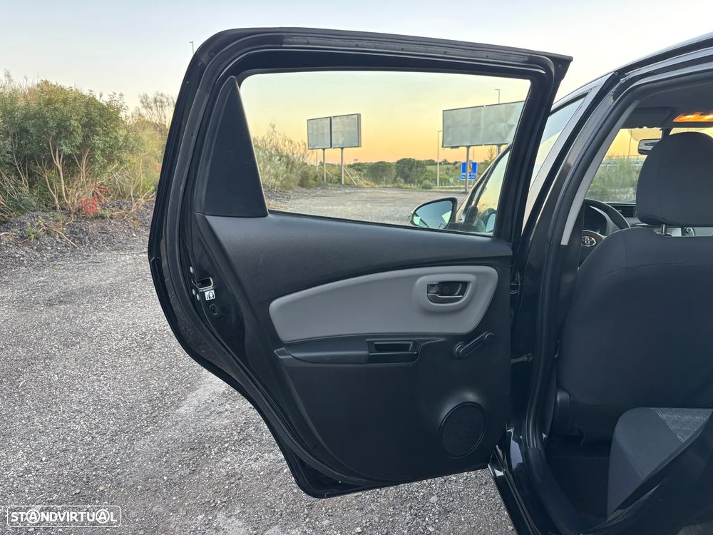 Toyota Yaris 1.4 D-4D Comfort+P.Style - 30