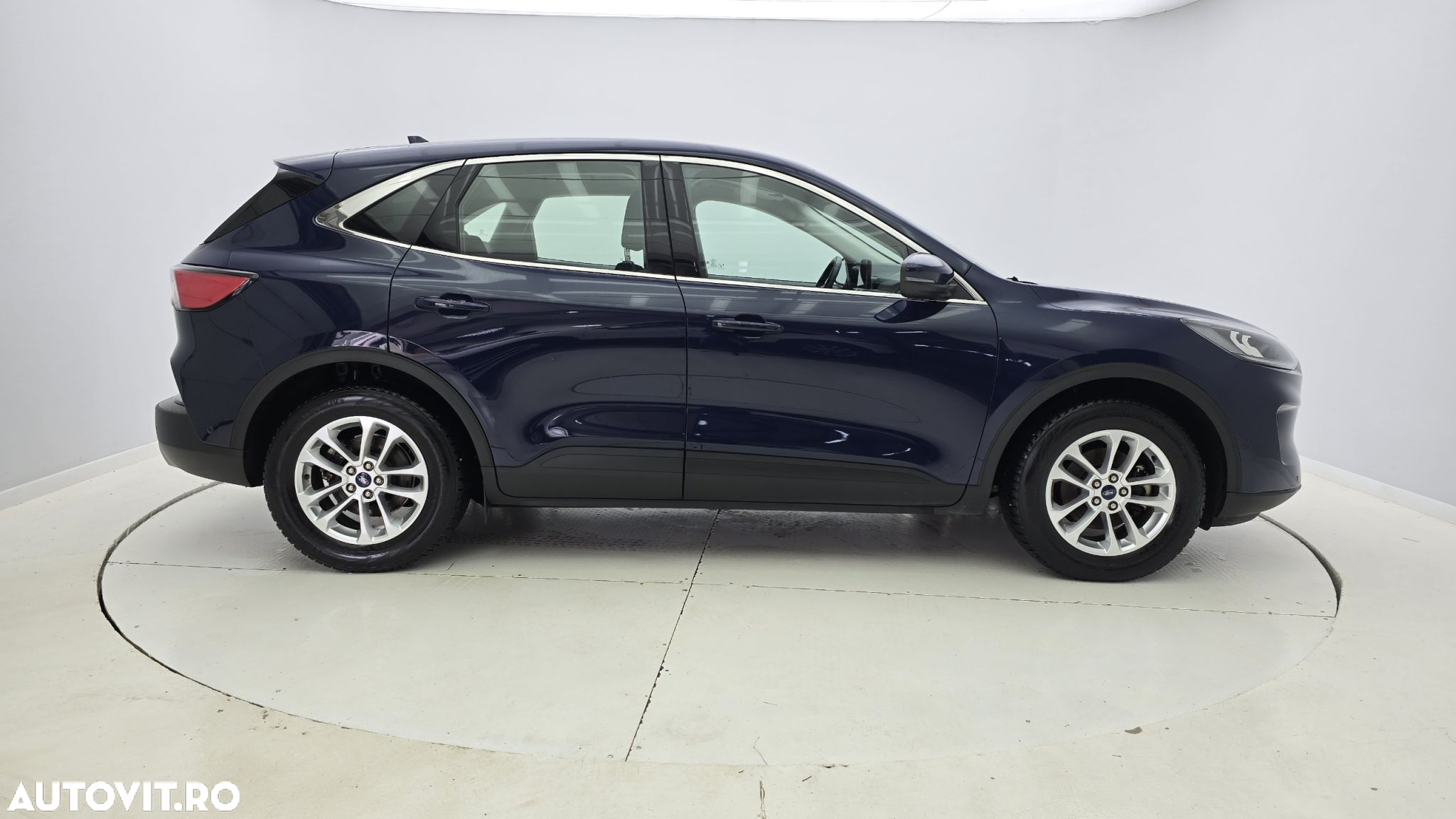 Ford Kuga - 5