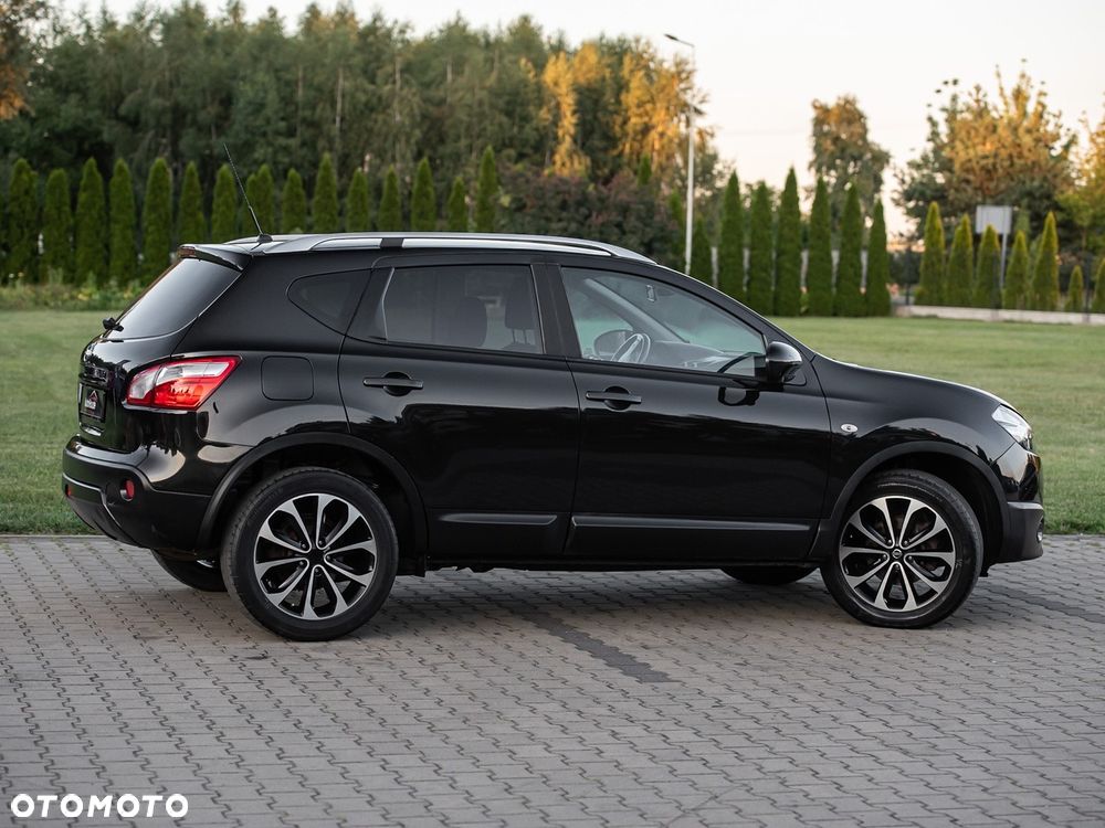 Nissan Qashqai 2.0 4 x 4 360 - 13
