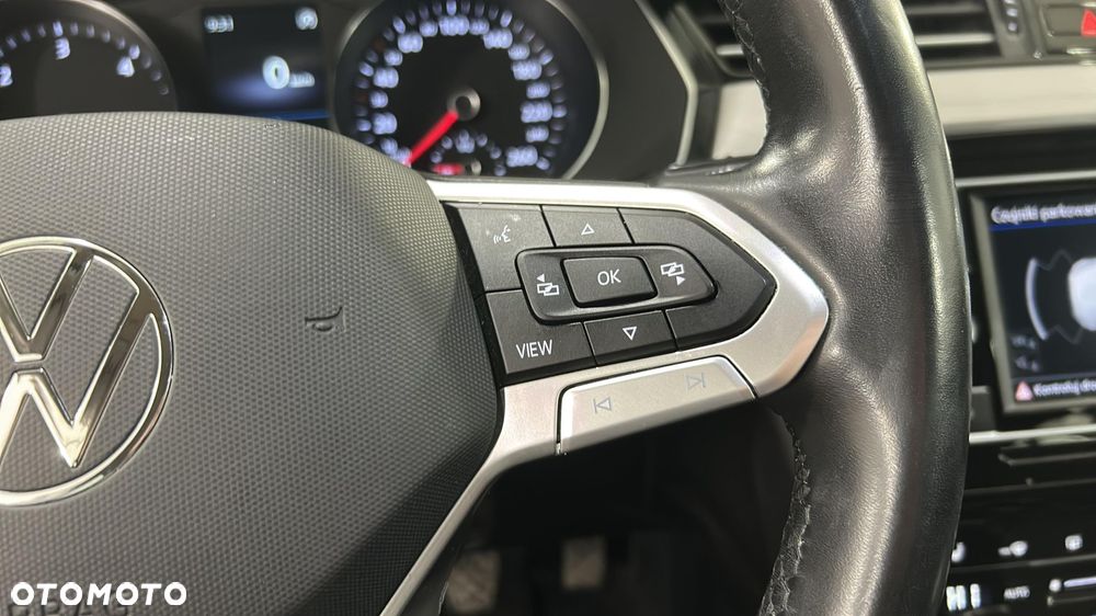 Volkswagen Passat - 23