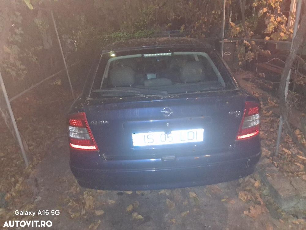 Opel Astra - 1