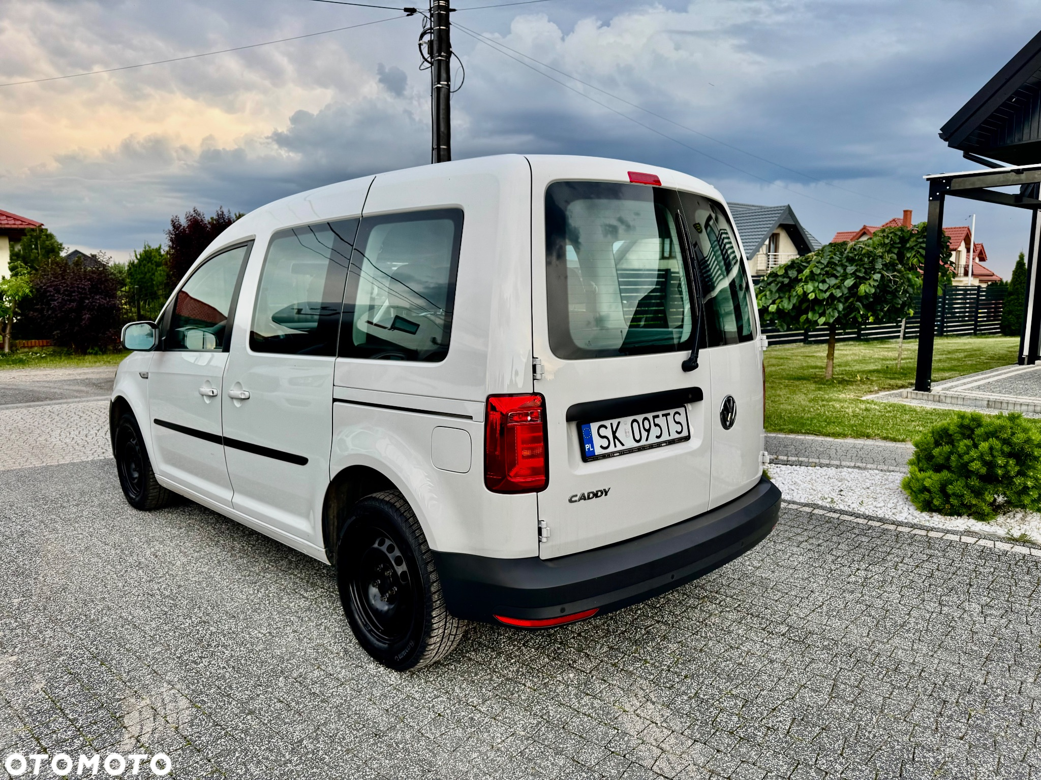 Volkswagen Caddy 2.0 TDI Comfortline - 3