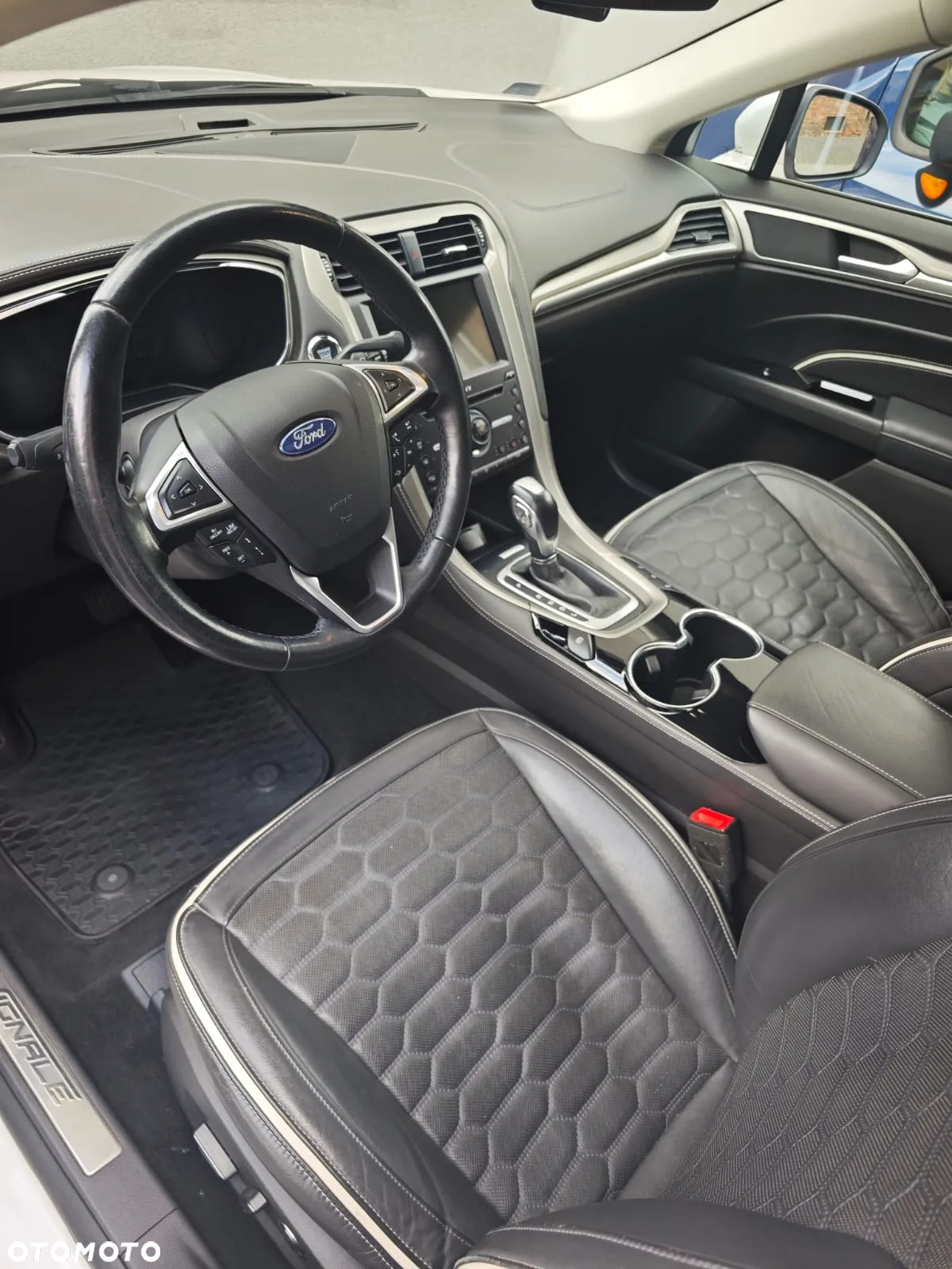 Ford Mondeo 2.0 Ti-VCT Hybrid VIGNALE - 27
