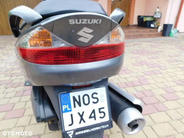 Suzuki Burgman - 17