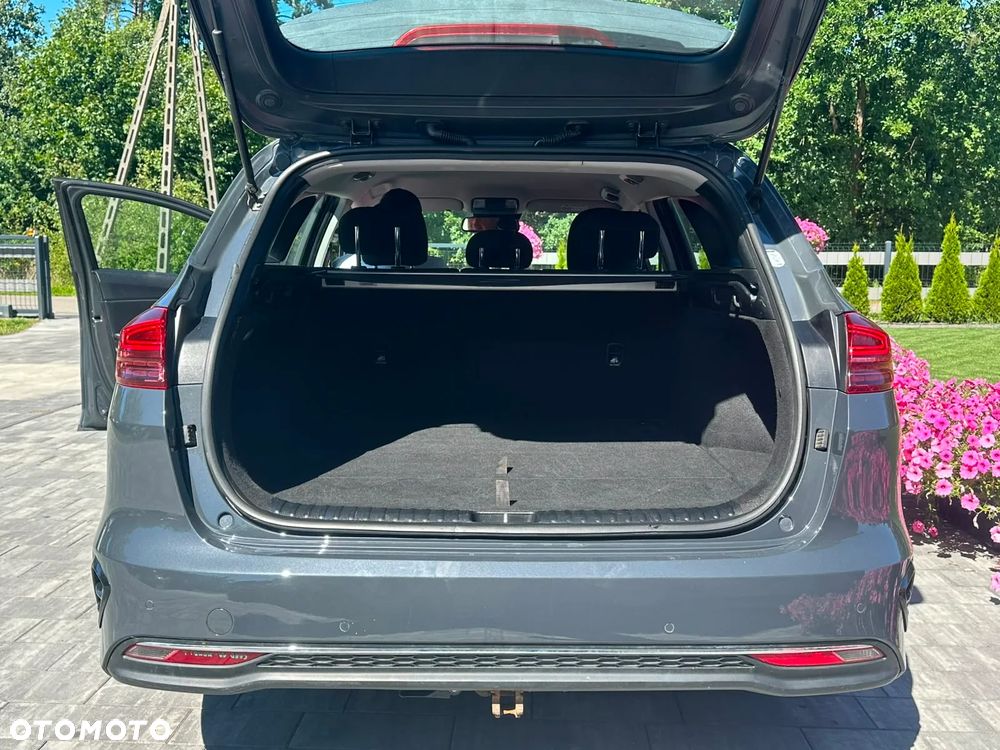Kia Ceed - 26