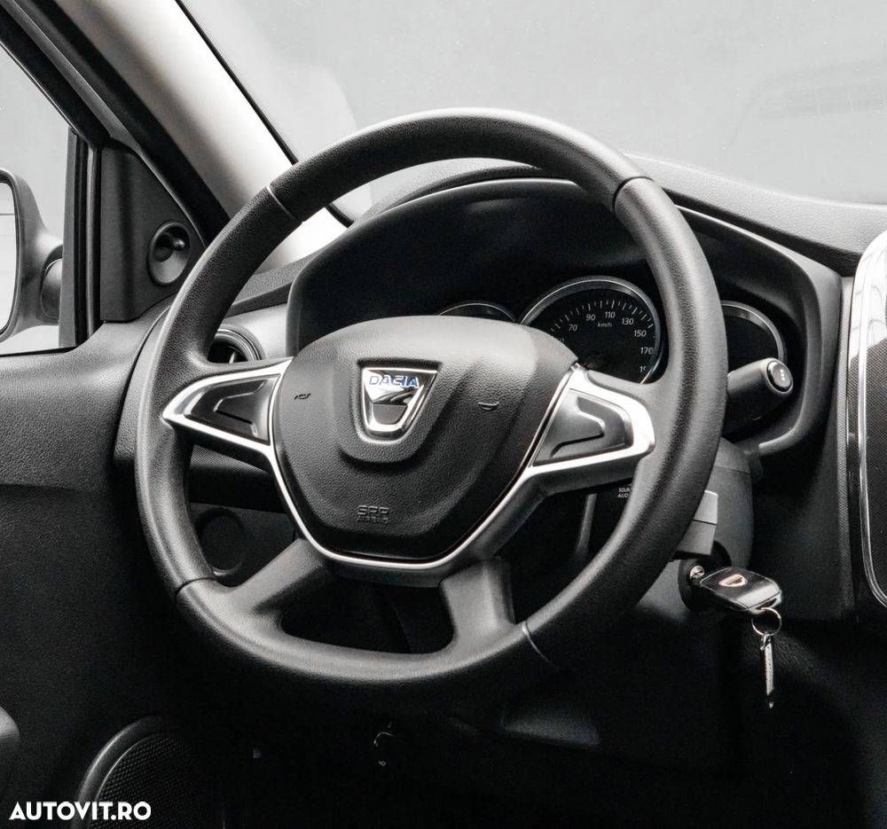 Dacia Logan 0.9 TCe Laureate - 18