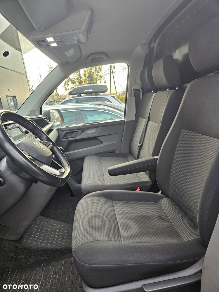 Volkswagen Transporter - 11
