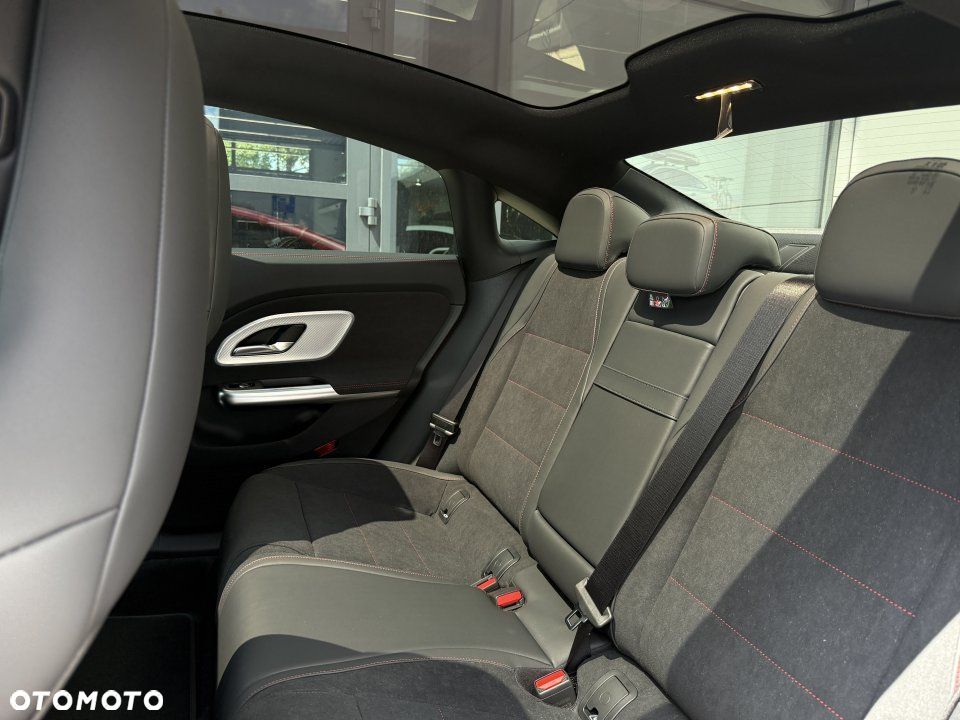 Mercedes-Benz CLA - 6