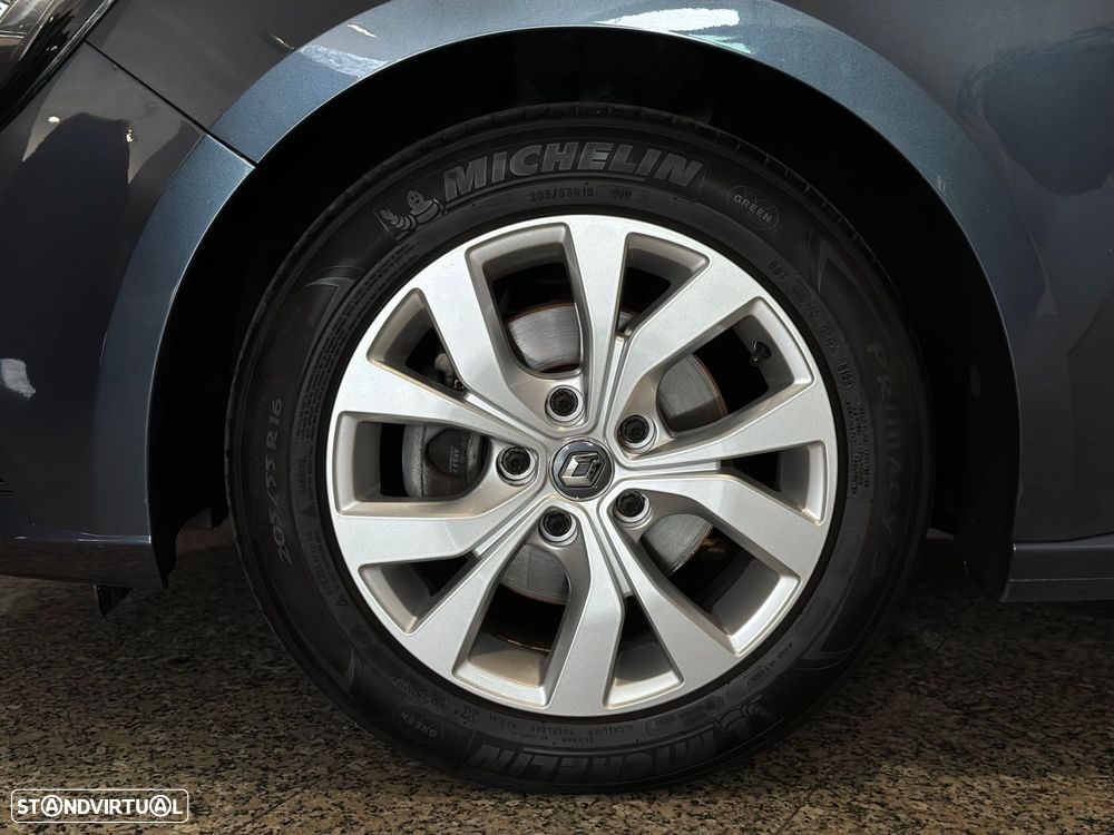 Renault Mégane 1.5 Blue dCi Limited - 6