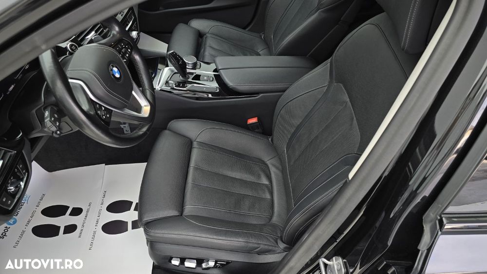 BMW Seria 5 530i xDrive AT - 12