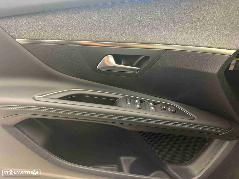 Peugeot 3008 1.5 BlueHDi Allure Pack EAT8 - 27