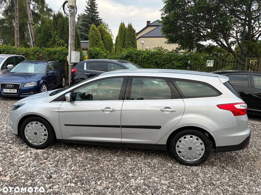 Ford Focus 1.6 TDCi ECOnetic 88g Start-Stopp-System Titanium - 4