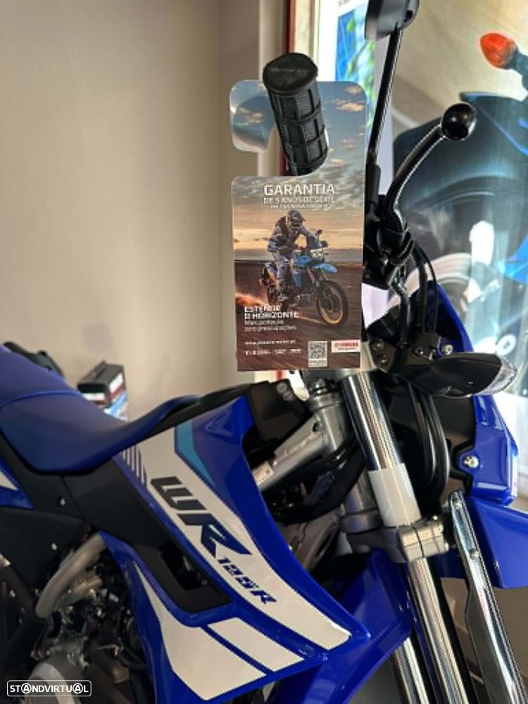 Yamaha WR - 8