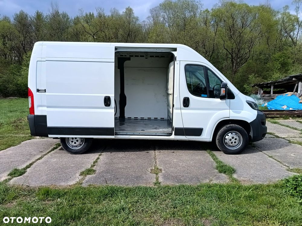 Peugeot Boxer 2.0 diesel 163kM, manual, końcówka 2016roku, WEBASTO, HAK, UDOKUMENTOWANY NIEWIELKI PRZEBIEG! 100% ORGINALNY LAKIER! AUTO SPRAWNE !! - 27