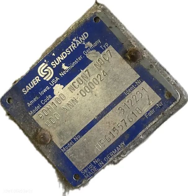 SILNIK HYDRAULICZNY JAZDY NEW HOLLAND TX64 89508952, 9508952, 322104600 - 2