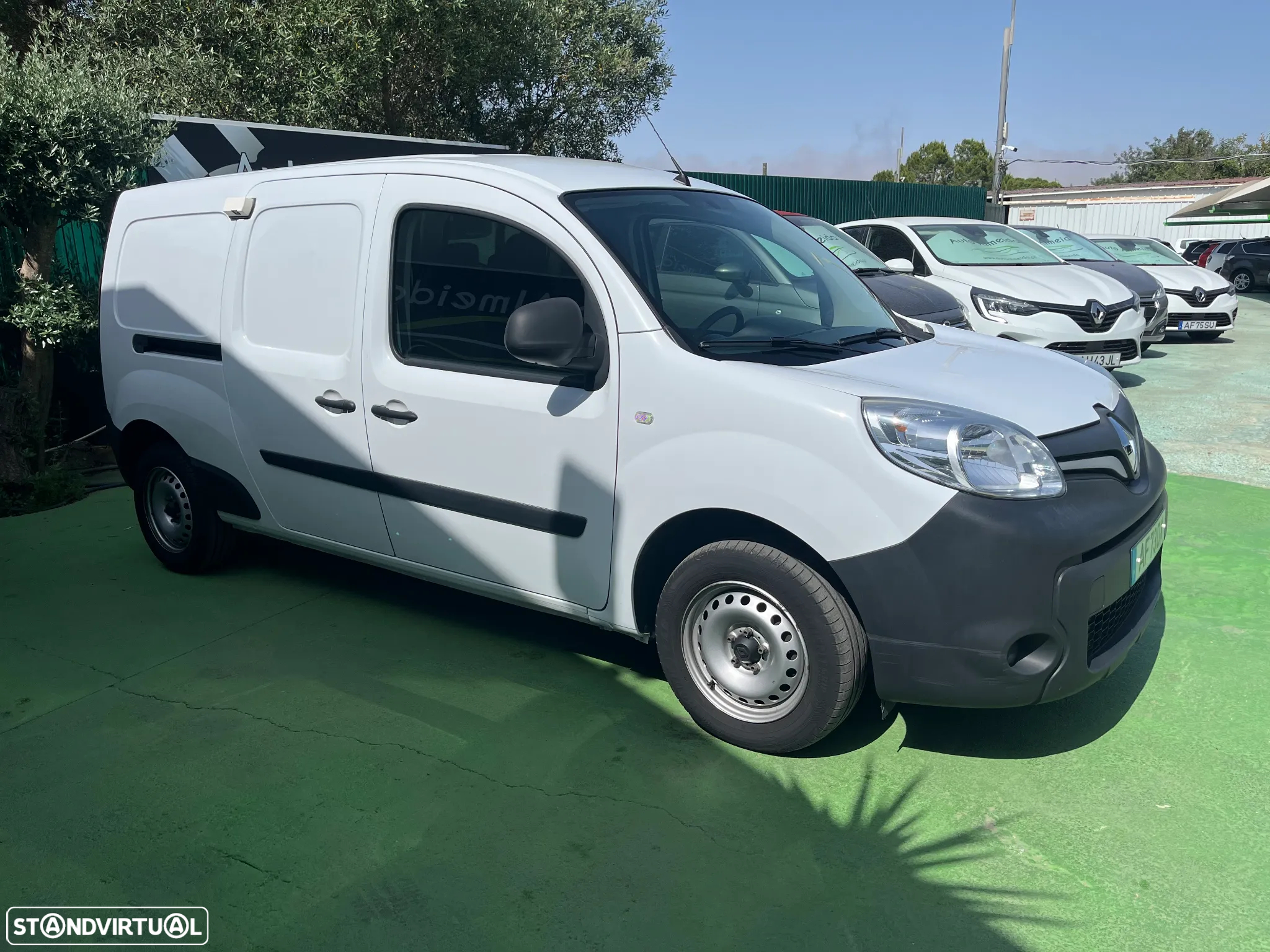 Renault Kangoo  Fase II Maxi Business 95hp 3L - 5