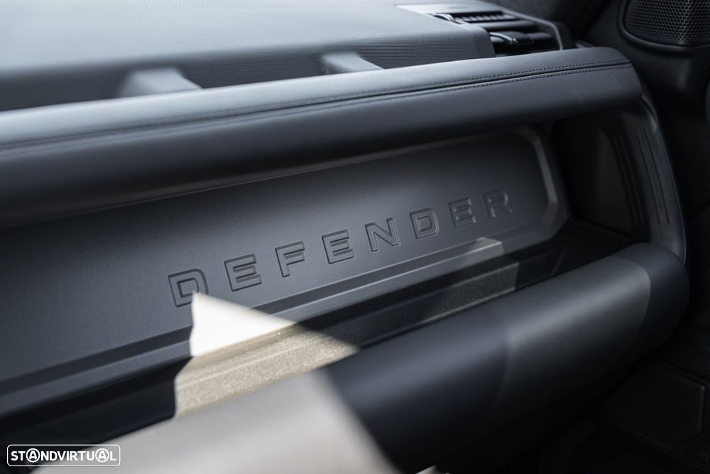 Land Rover Defender 4.4 P635 110 AWD Octa Edition One - 25