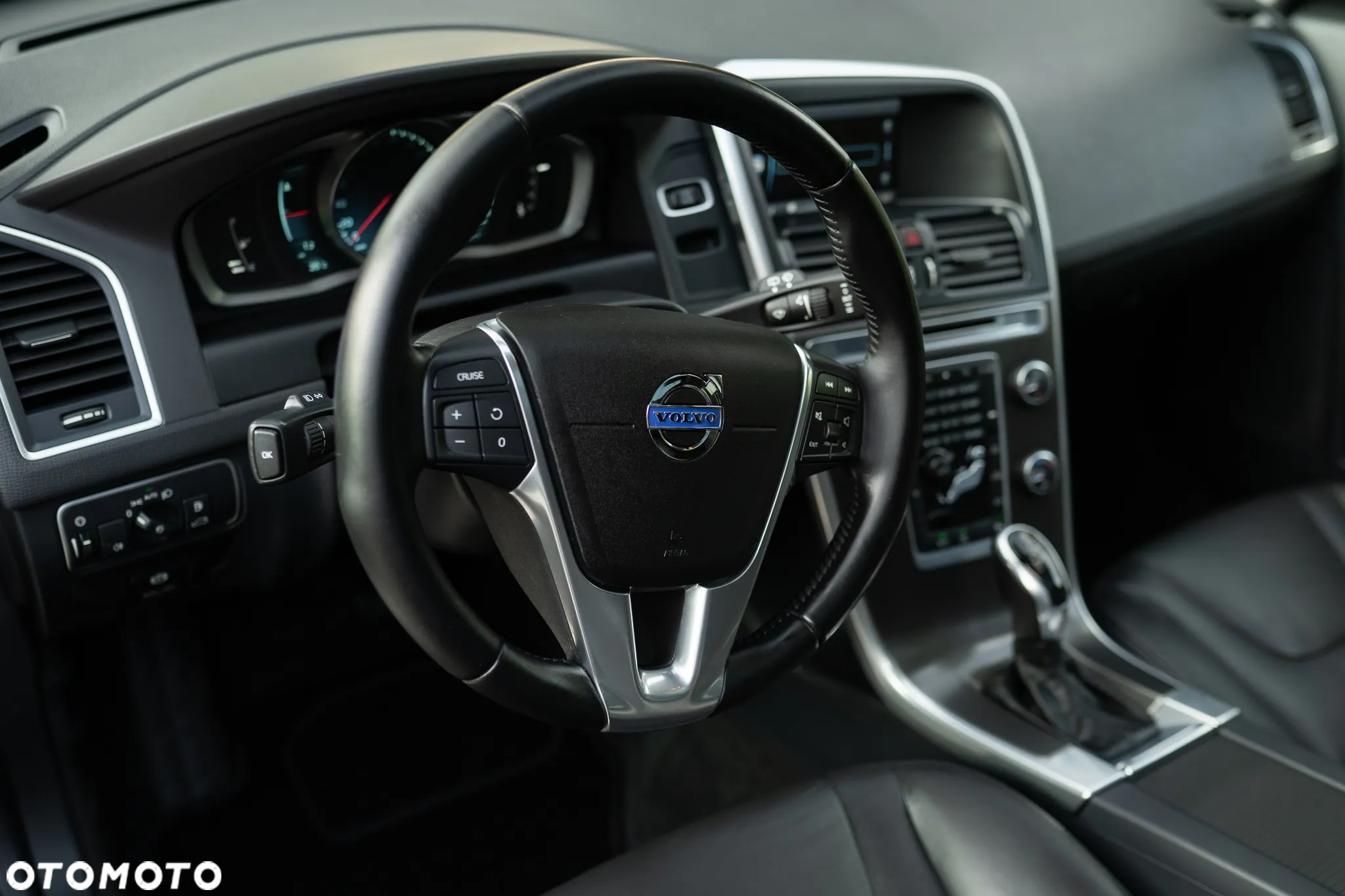 Volvo XC 60 T5 Drive-E Momentum - 12