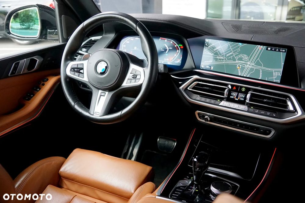 BMW X5 M M50i - 31