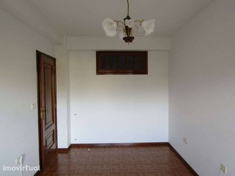 Apartamento T3  para arrendar no centro da Lixa - Grande imagem: 5/5