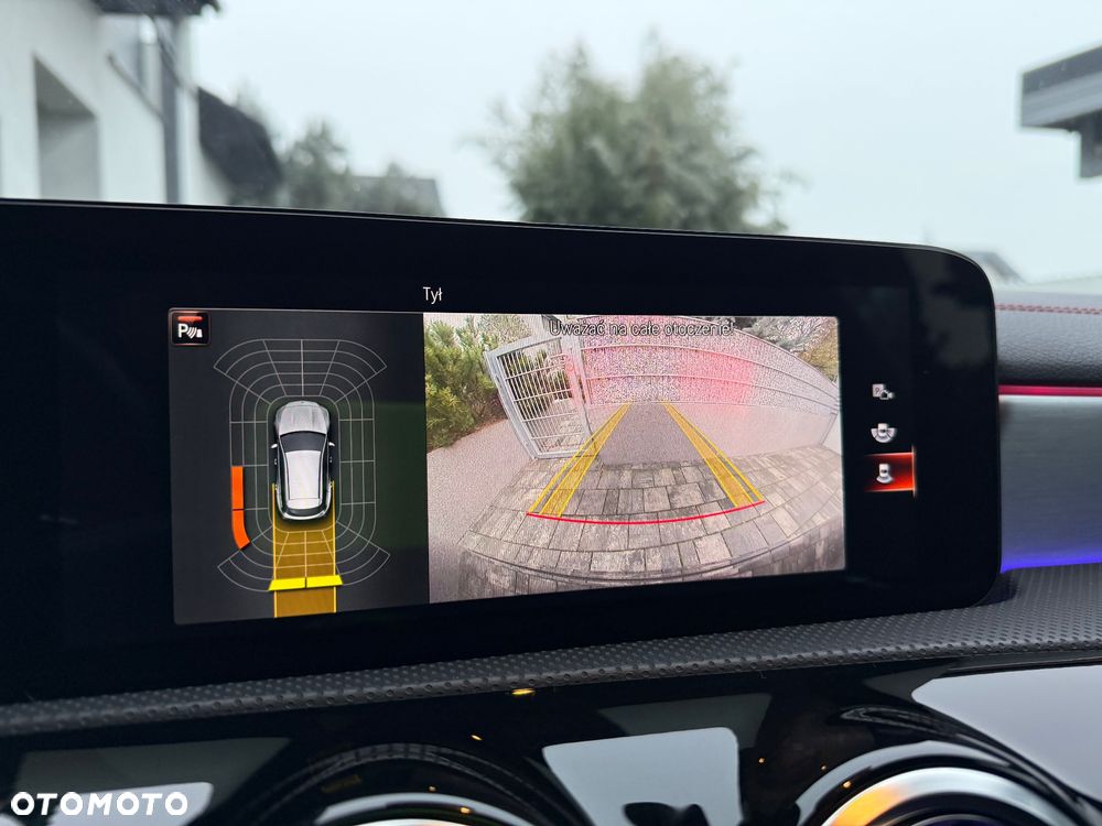 Mercedes-Benz CLA 180 7G-DCT Edition AMG Line - 32