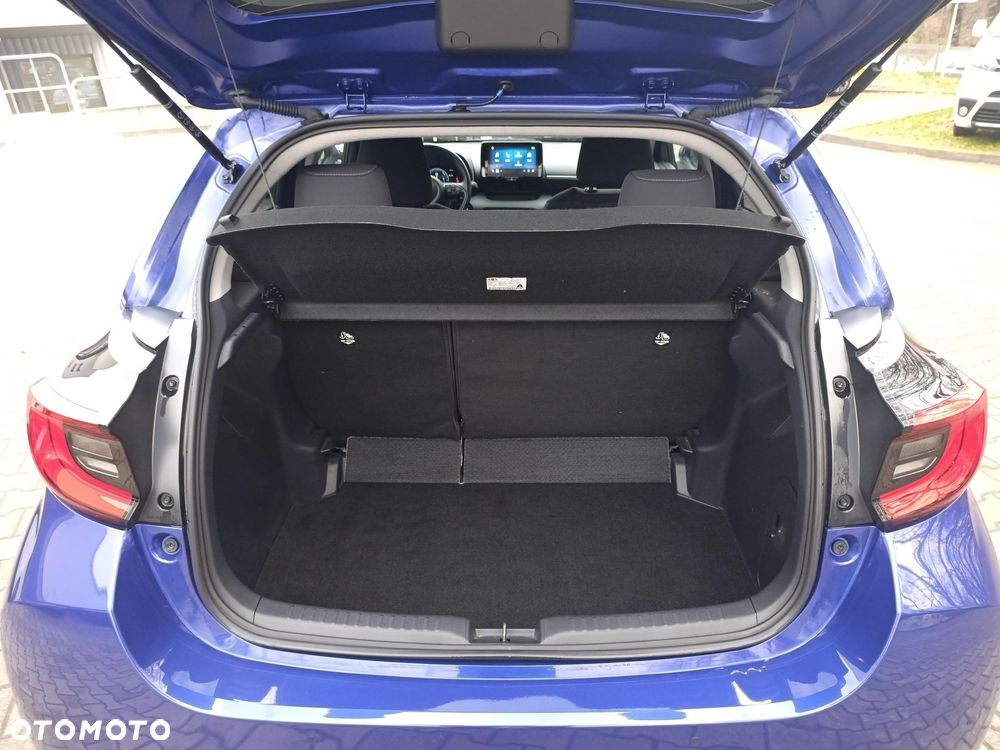 Toyota Yaris Hybrid 1.5 Style - 10