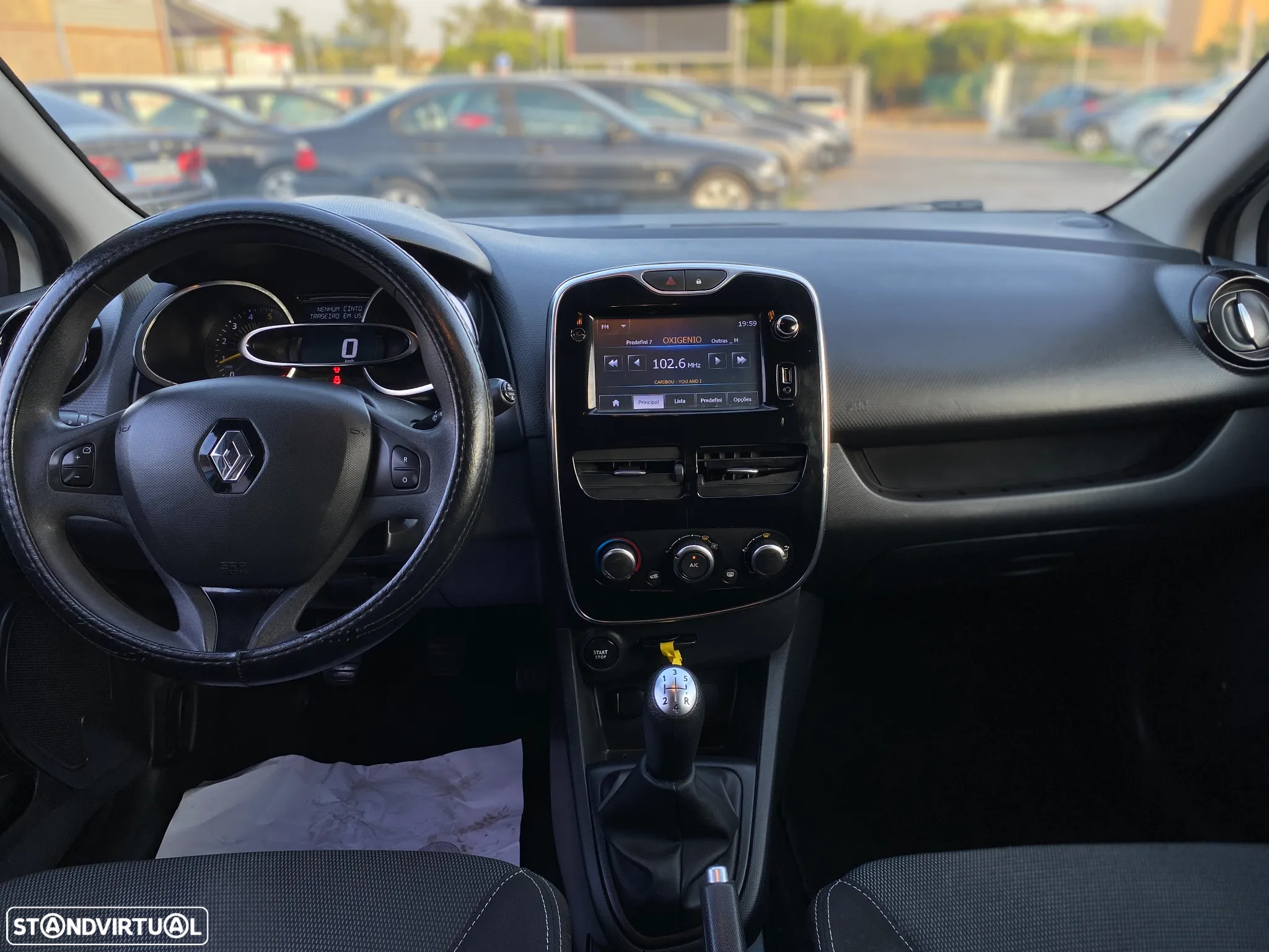 Renault Clio 1.5 dCi Limited - 17