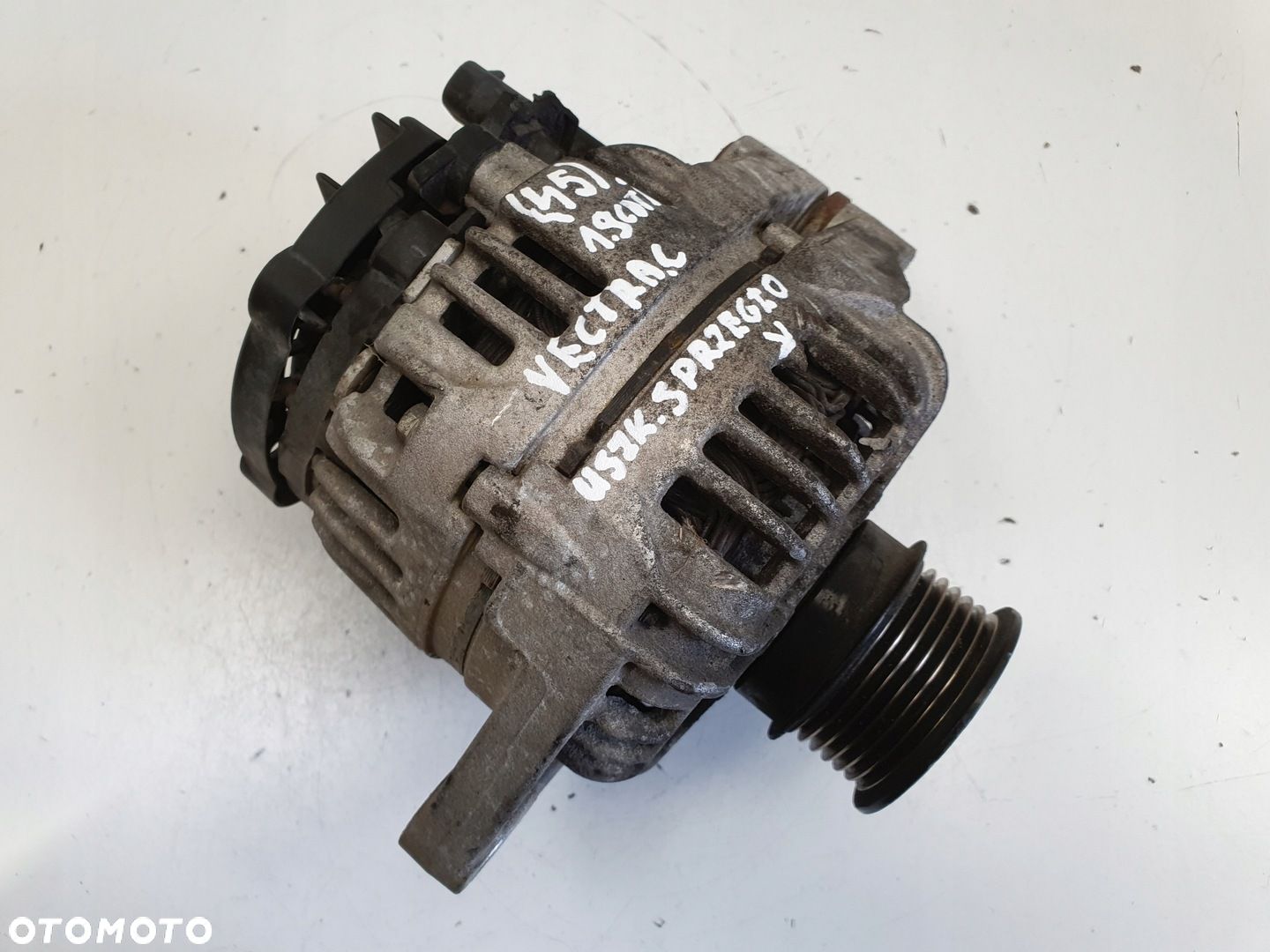 Opel Vectra C 1.9 CDTI ALTERNATOR bosch 0124325172 - 1