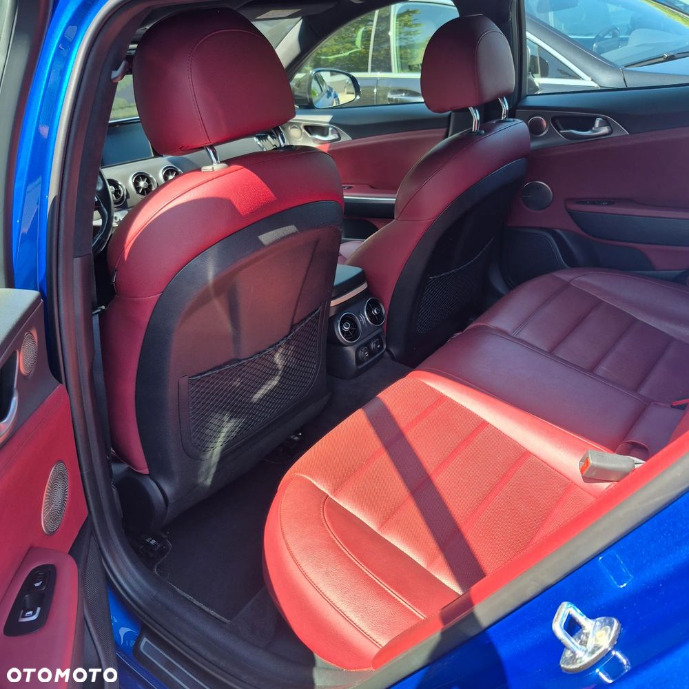 Kia Stinger 2.0 T-GDI GT Line - 12