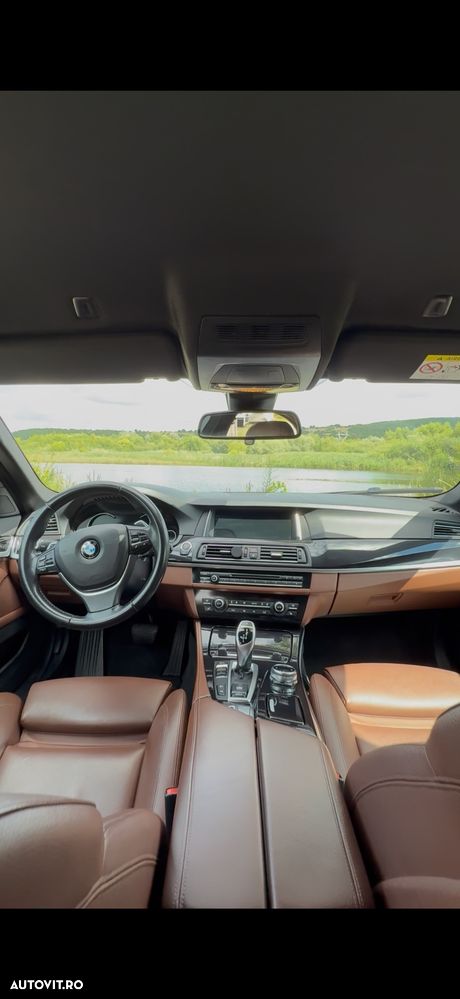 BMW Seria 5 525d xDrive AT - 9