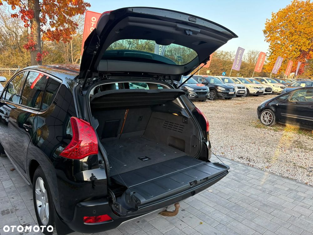 Peugeot 3008 Hybrid4 - 15