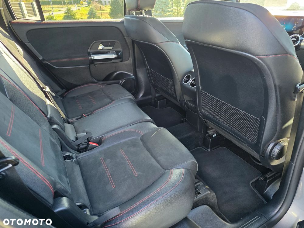 Mercedes-Benz GLB 200 d 4Matic 8G-DCT AMG Line - 26