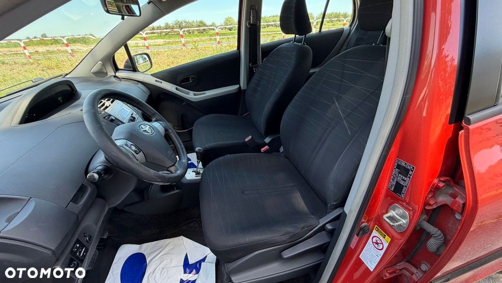 Toyota Yaris 1.3 Automatik Sol - 13