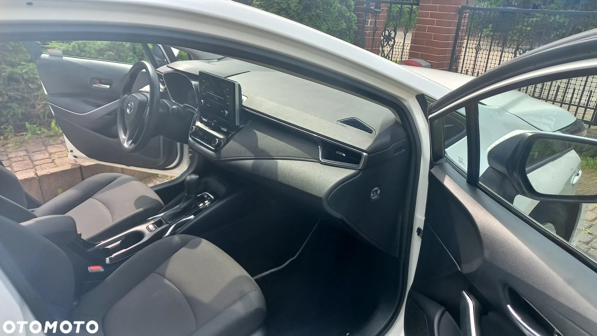 Toyota Corolla 1.8 Hybrid Active - 32