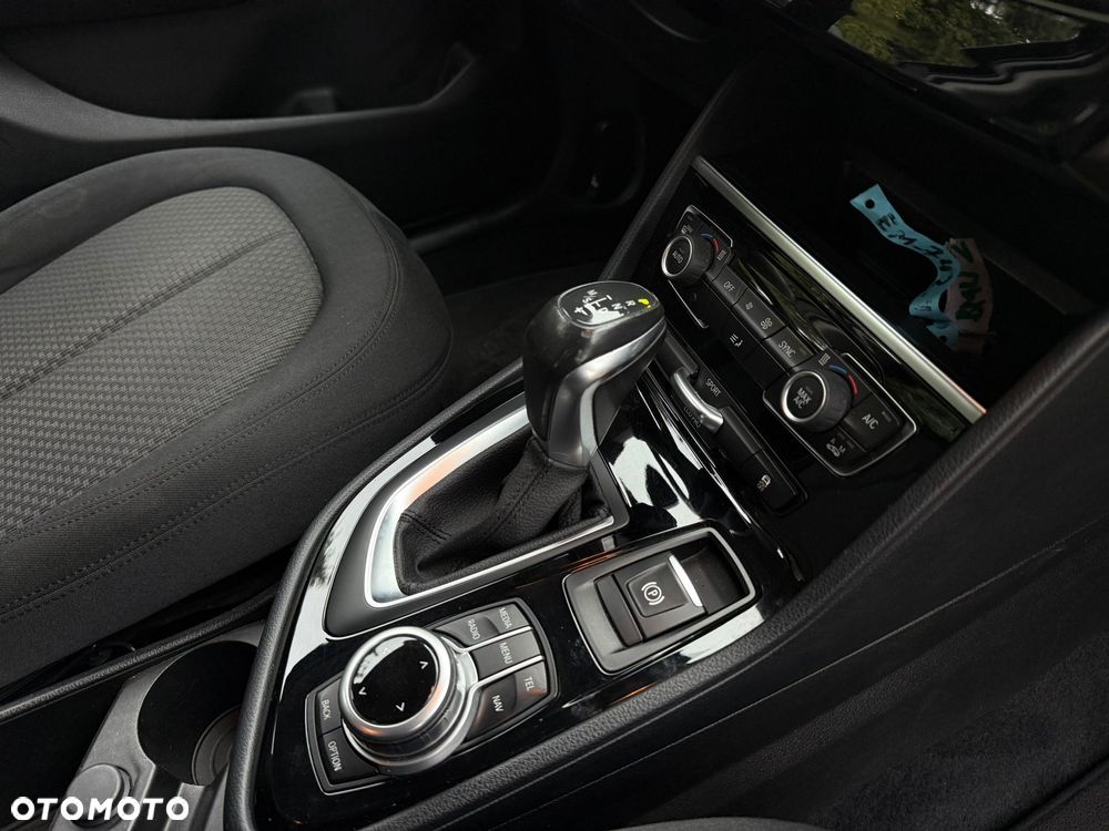BMW Seria 2 216d Sport Line - 21