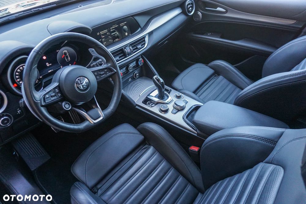 Alfa Romeo Stelvio 2.0 Turbo Veloce Q4 - 28
