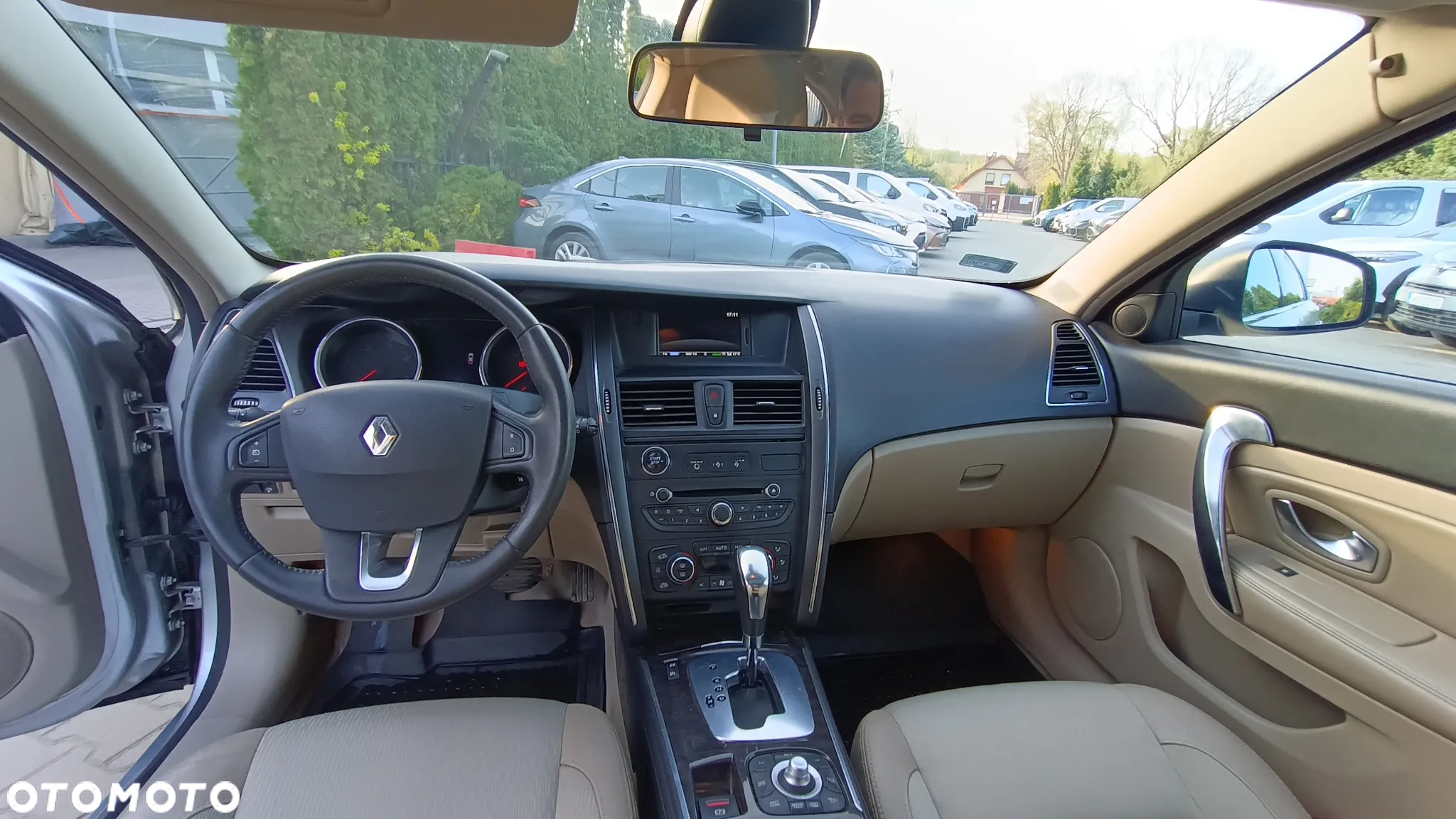 Renault Latitude 2.0 dCi Privilege - 9