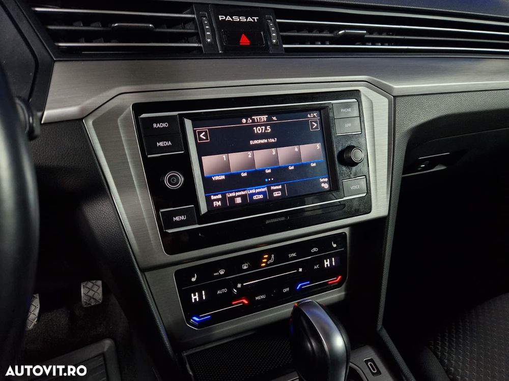 Volkswagen Passat 2.0 TDI DSG Trendline - 19