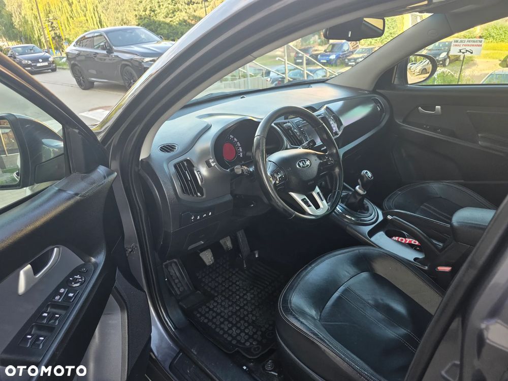 Kia Sportage 2.0 CRDI M AWD - 4