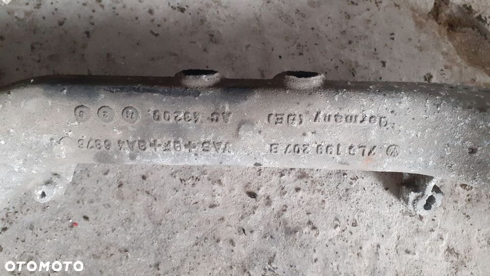 Wspornik podpora silnika Audi Q7 7L0 199 207 B