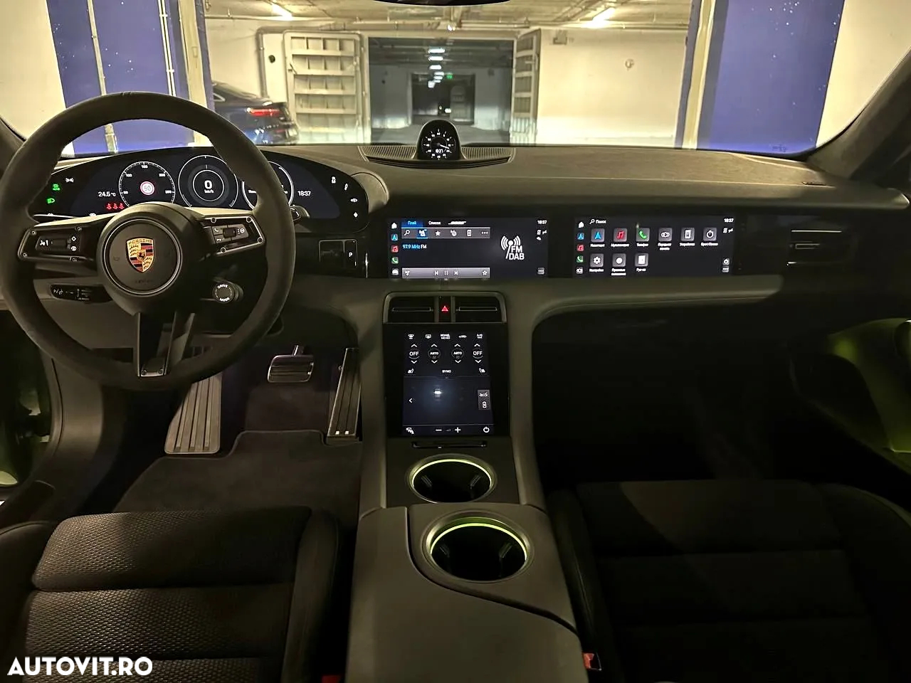 Porsche Taycan Turbo - 8