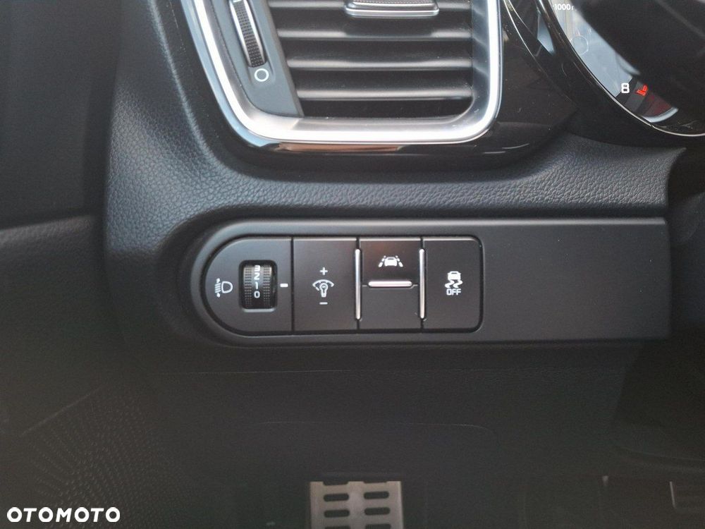Kia Ceed 1.4 T-GDI L Business Line DCT - 21