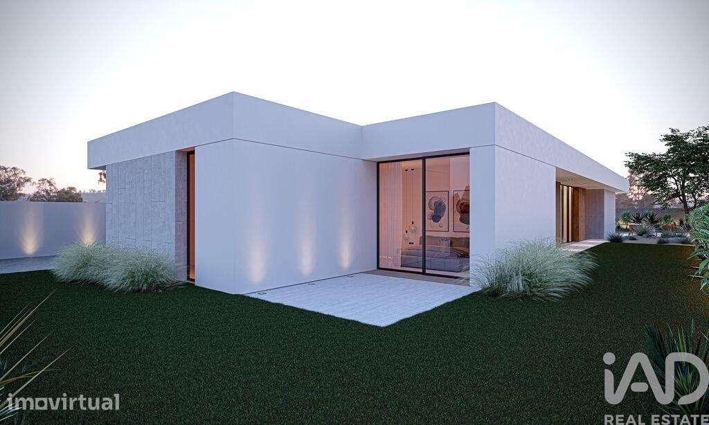 Casa / Villa T4 em Santa Maria, São Pedro e Sobral da Lagoa de 212,00 - Grande imagem: 3/17