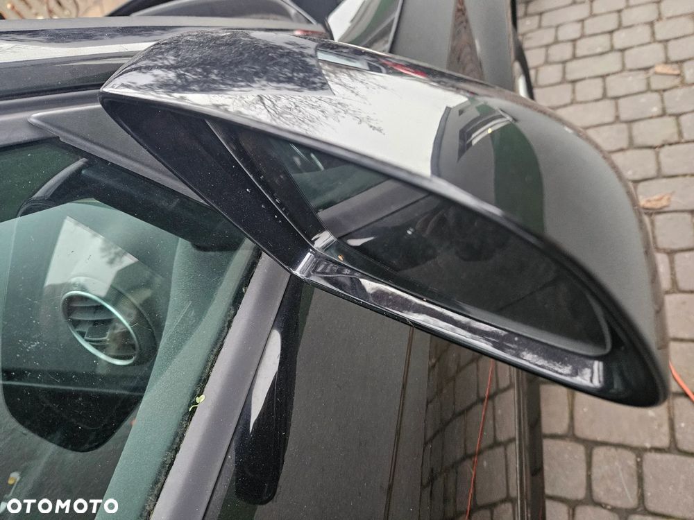 Audi A3 8P Sportbeck lift lusterko prawe  LY9B - 1