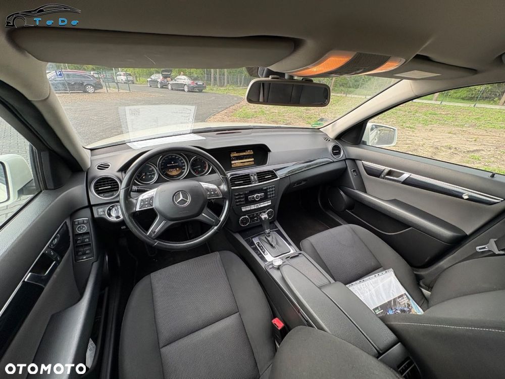 Mercedes-Benz Klasa C 200 CDI DPF (BlueEFFICIENCY) 7G-TRONIC - 24